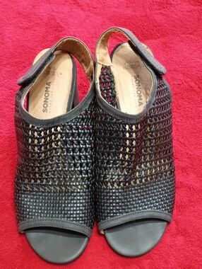 Comfortable Black Sling, Block Heal